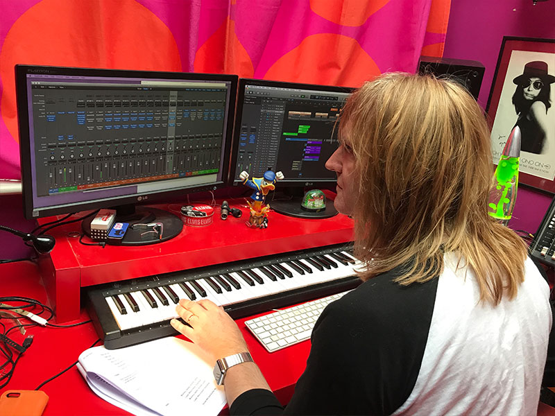 Online audio mixing in the studio
